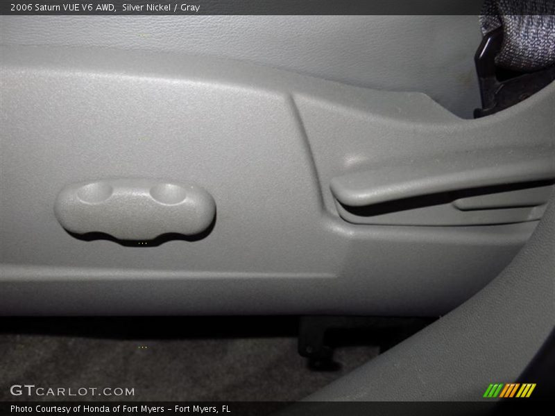Silver Nickel / Gray 2006 Saturn VUE V6 AWD