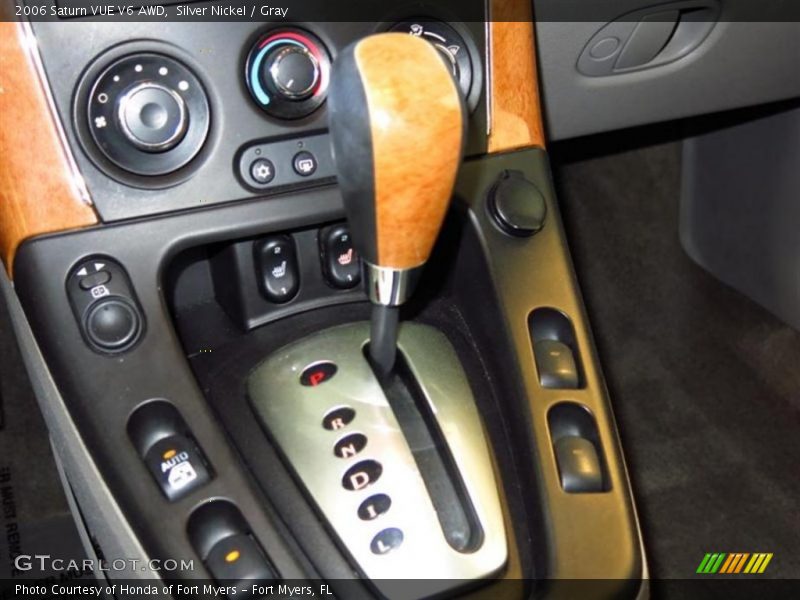 Silver Nickel / Gray 2006 Saturn VUE V6 AWD