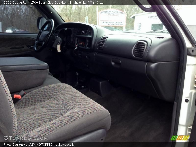 Bright White / Mist Gray 2001 Dodge Ram 1500 Sport Club Cab 4x4