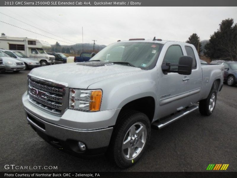 Front 3/4 View of 2013 Sierra 2500HD SLE Extended Cab 4x4