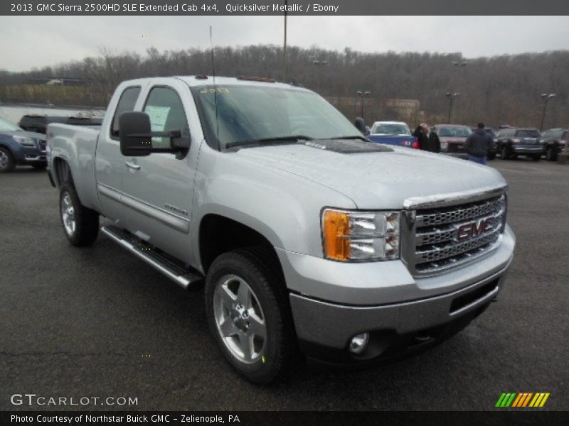 Front 3/4 View of 2013 Sierra 2500HD SLE Extended Cab 4x4