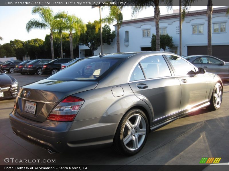 Flint Grey Metallic / Grey/Dark Grey 2009 Mercedes-Benz S 550 Sedan