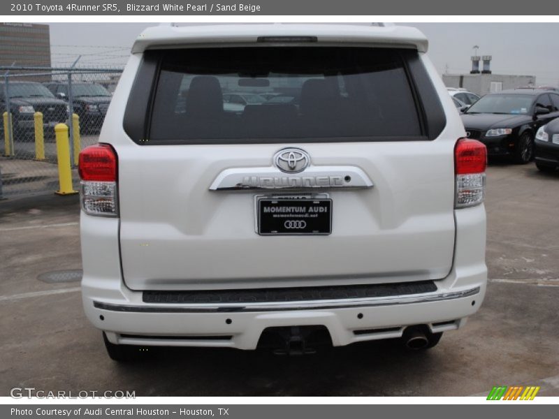Blizzard White Pearl / Sand Beige 2010 Toyota 4Runner SR5