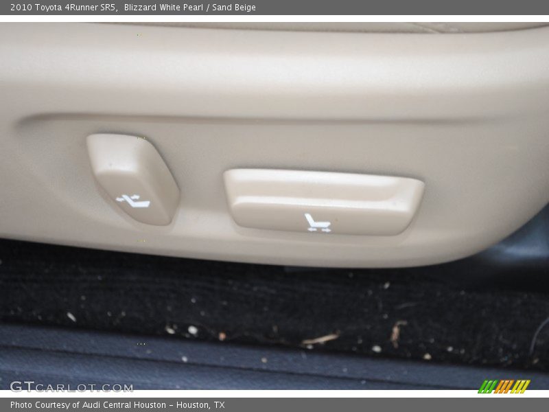 Blizzard White Pearl / Sand Beige 2010 Toyota 4Runner SR5