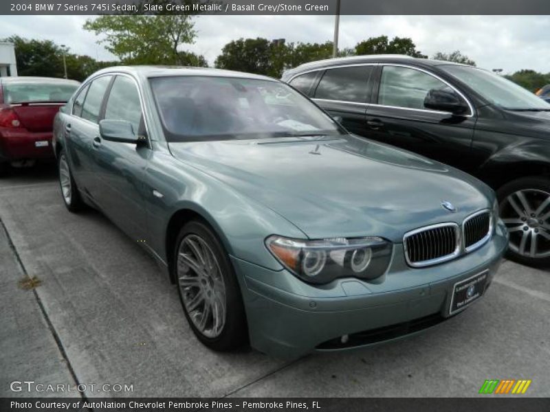 Front 3/4 View of 2004 7 Series 745i Sedan