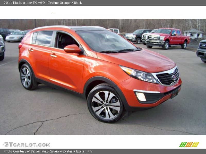 Front 3/4 View of 2011 Sportage EX AWD
