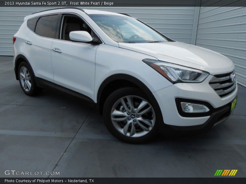 Front 3/4 View of 2013 Santa Fe Sport 2.0T