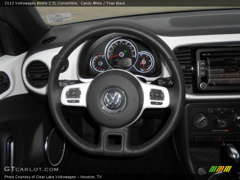 Candy White / Titan Black 2013 Volkswagen Beetle 2.5L Convertible
