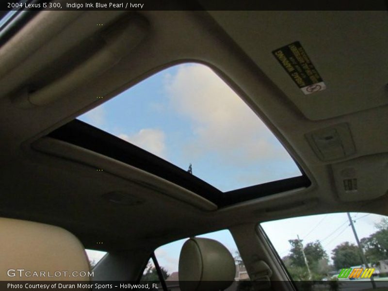 Sunroof of 2004 IS 300