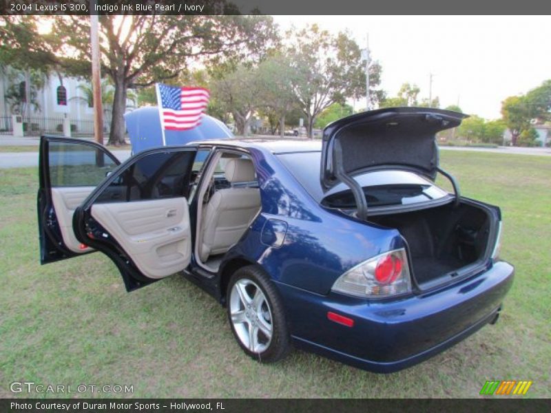 Indigo Ink Blue Pearl / Ivory 2004 Lexus IS 300