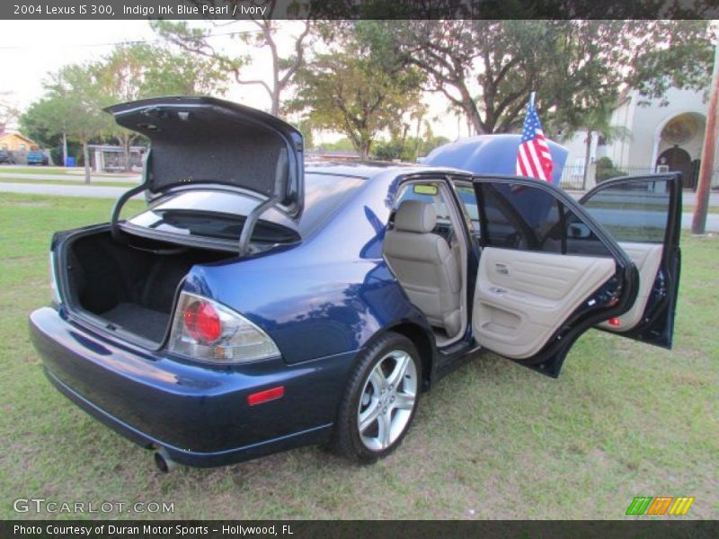 Indigo Ink Blue Pearl / Ivory 2004 Lexus IS 300