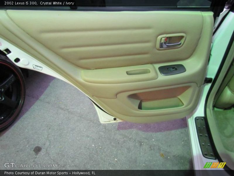 Crystal White / Ivory 2002 Lexus IS 300