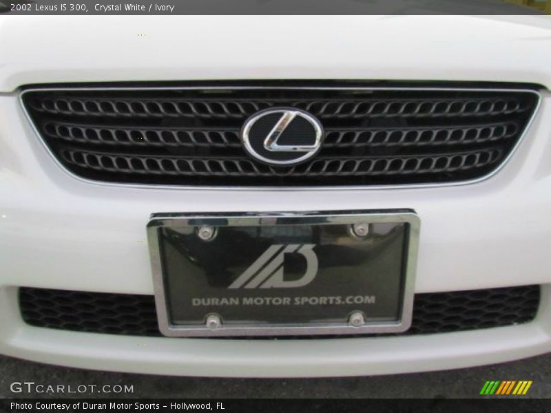 Crystal White / Ivory 2002 Lexus IS 300