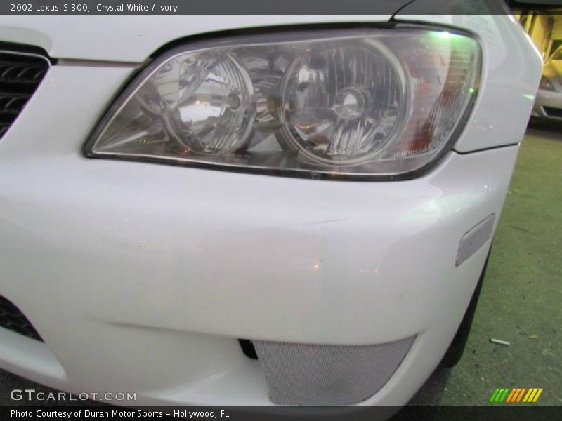 Crystal White / Ivory 2002 Lexus IS 300