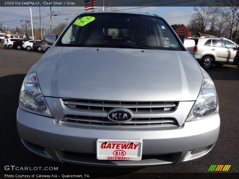 Clear Silver / Gray 2009 Kia Sedona LX