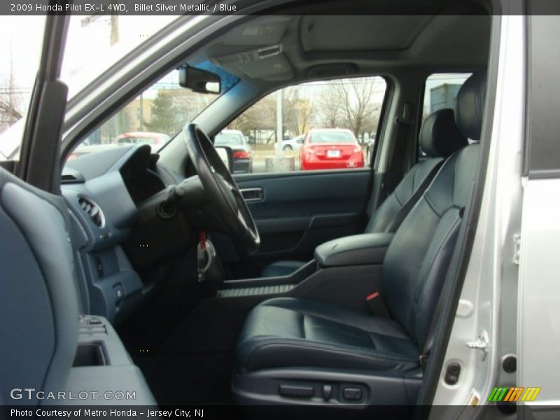 Front Seat of 2009 Pilot EX-L 4WD
