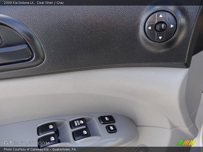 Clear Silver / Gray 2009 Kia Sedona LX
