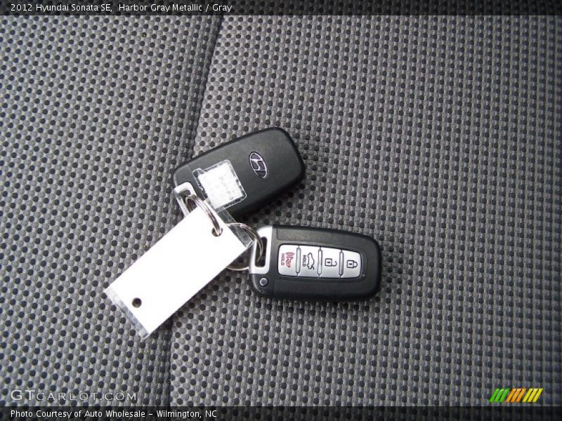 Keys of 2012 Sonata SE