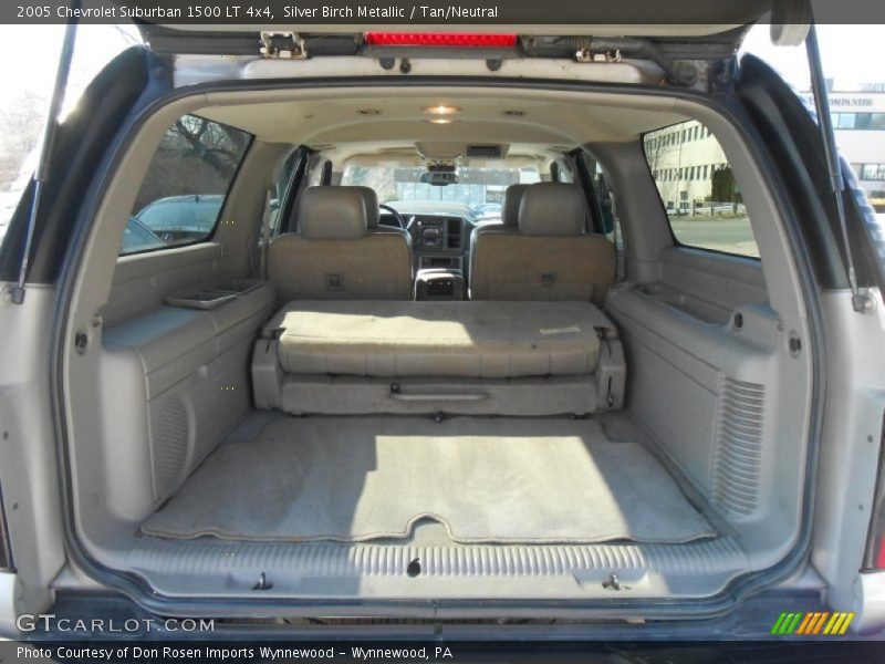  2005 Suburban 1500 LT 4x4 Trunk