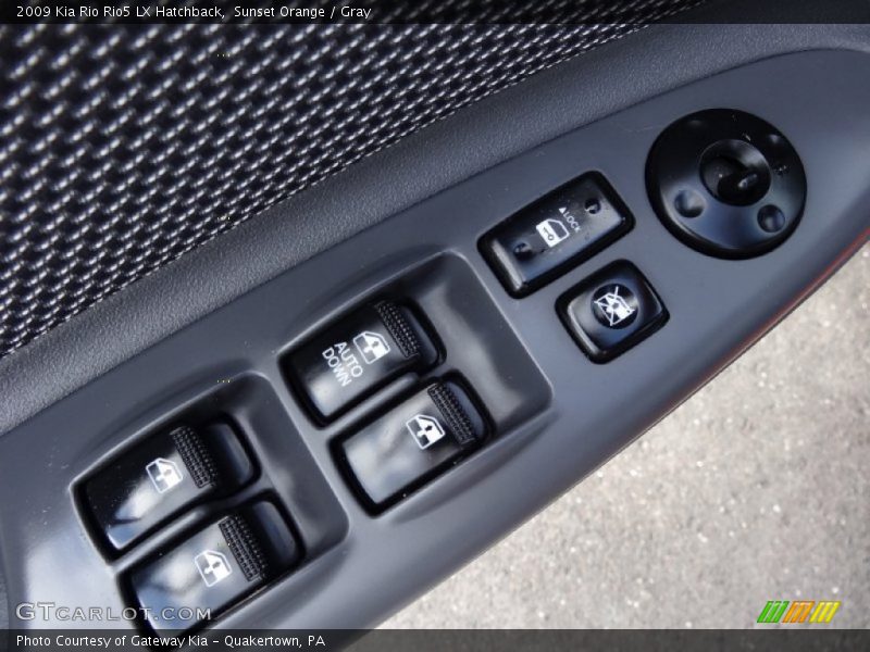 Sunset Orange / Gray 2009 Kia Rio Rio5 LX Hatchback