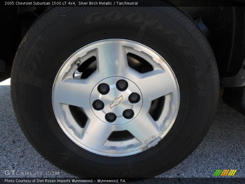  2005 Suburban 1500 LT 4x4 Wheel