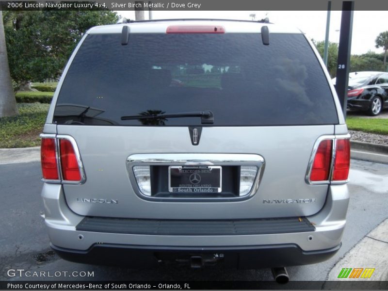 Silver Birch Metallic / Dove Grey 2006 Lincoln Navigator Luxury 4x4