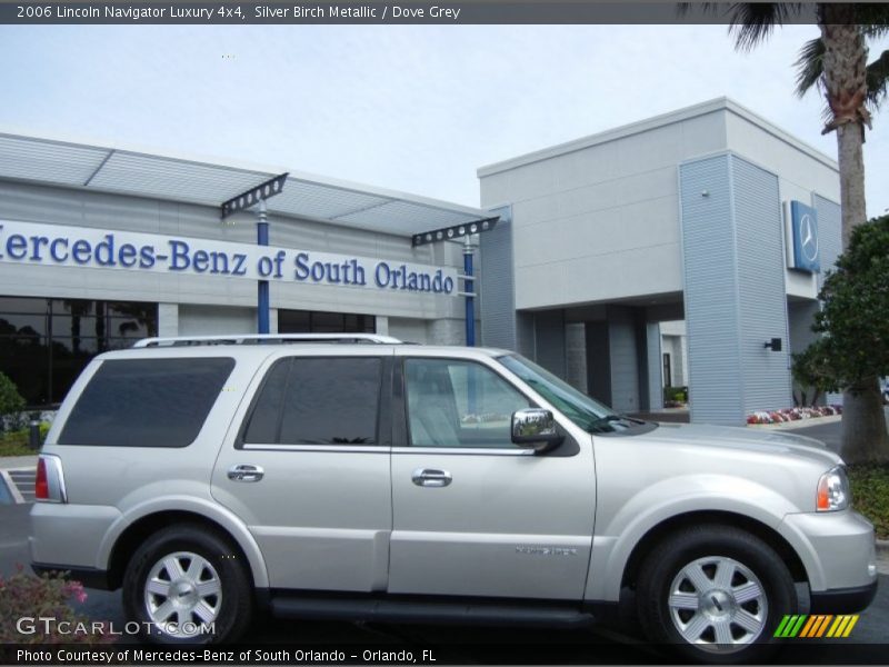 Silver Birch Metallic / Dove Grey 2006 Lincoln Navigator Luxury 4x4