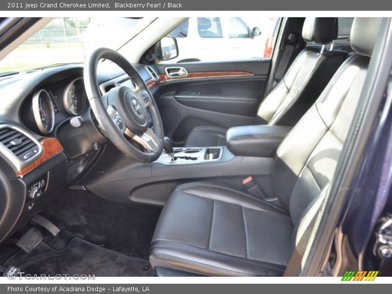 Front Seat of 2011 Grand Cherokee Limited