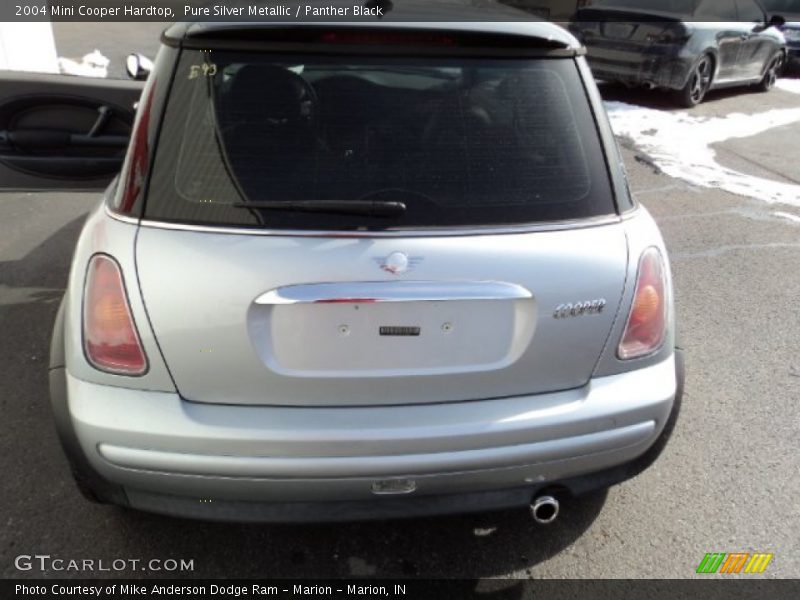Pure Silver Metallic / Panther Black 2004 Mini Cooper Hardtop
