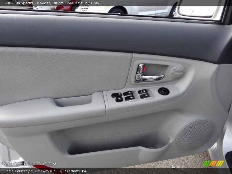 Bright Silver Metallic / Gray 2009 Kia Spectra EX Sedan