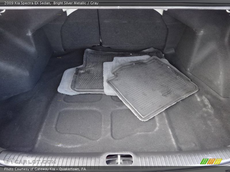 Bright Silver Metallic / Gray 2009 Kia Spectra EX Sedan