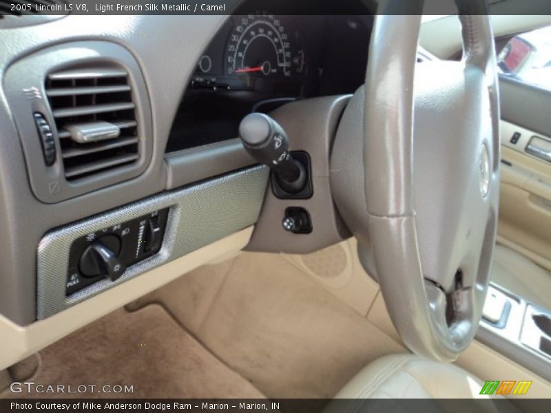 Light French Silk Metallic / Camel 2005 Lincoln LS V8