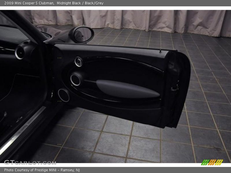 Midnight Black / Black/Grey 2009 Mini Cooper S Clubman