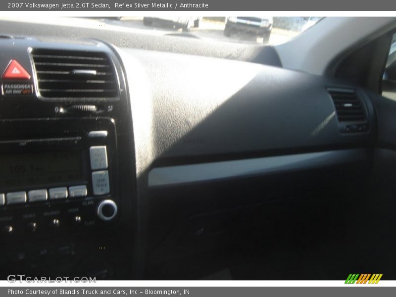 Reflex Silver Metallic / Anthracite 2007 Volkswagen Jetta 2.0T Sedan
