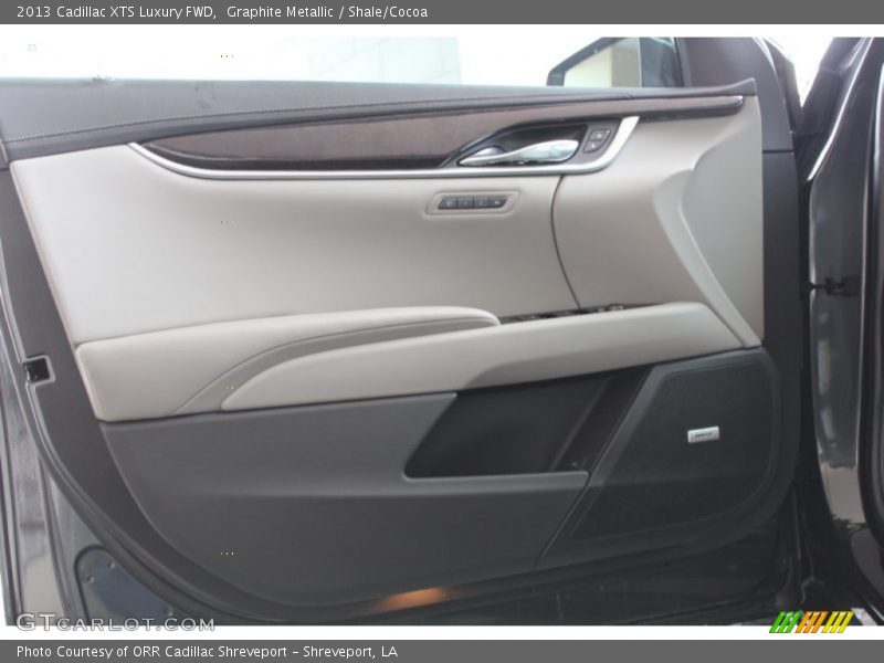 Door Panel of 2013 XTS Luxury FWD