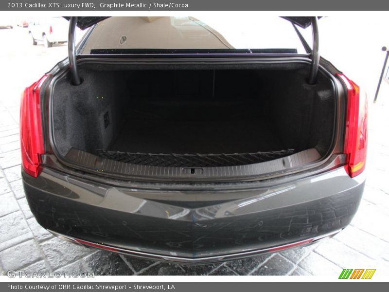 2013 XTS Luxury FWD Trunk