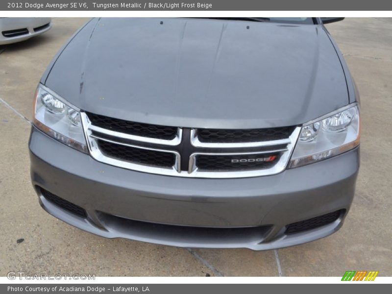 Tungsten Metallic / Black/Light Frost Beige 2012 Dodge Avenger SE V6