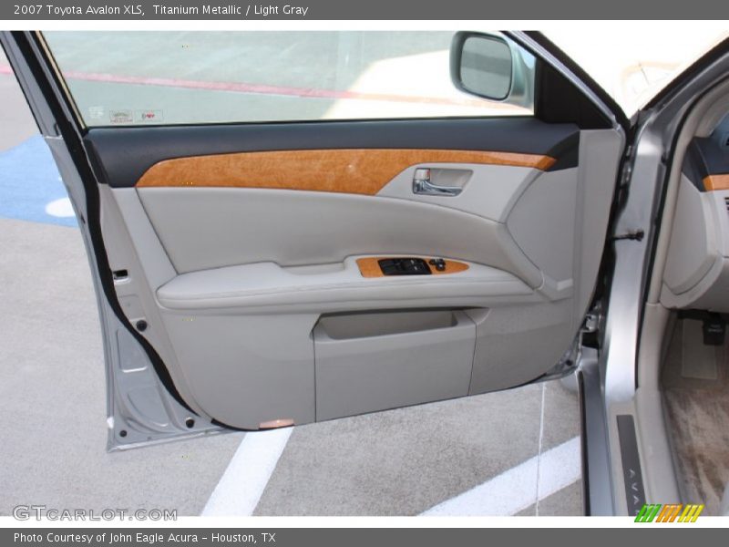 Door Panel of 2007 Avalon XLS