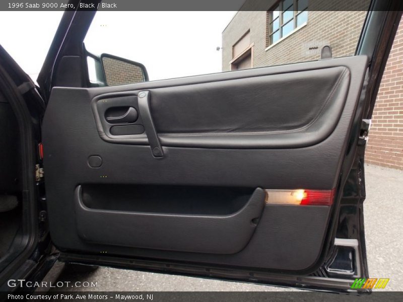 Black / Black 1996 Saab 9000 Aero