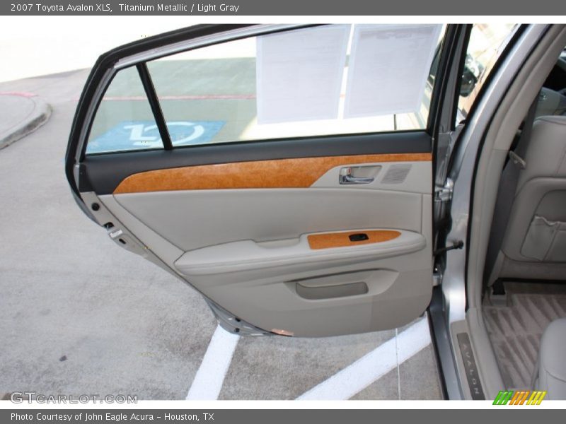 Titanium Metallic / Light Gray 2007 Toyota Avalon XLS