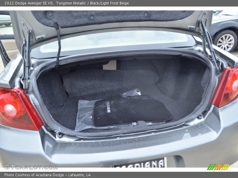 Tungsten Metallic / Black/Light Frost Beige 2012 Dodge Avenger SE V6