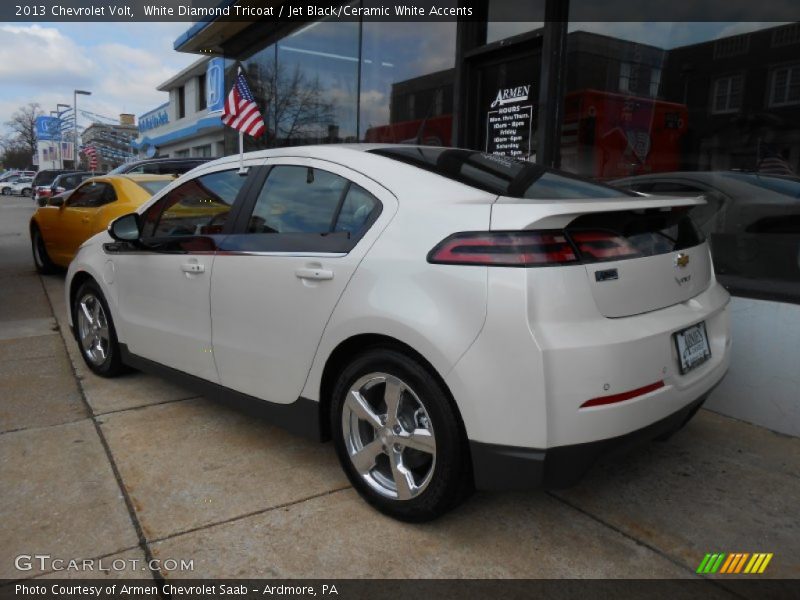 White Diamond Tricoat / Jet Black/Ceramic White Accents 2013 Chevrolet Volt