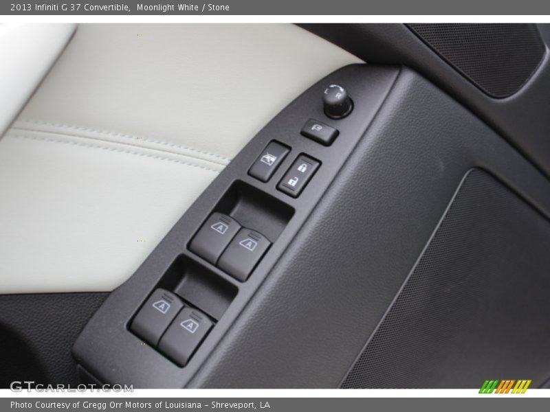 Controls of 2013 G 37 Convertible