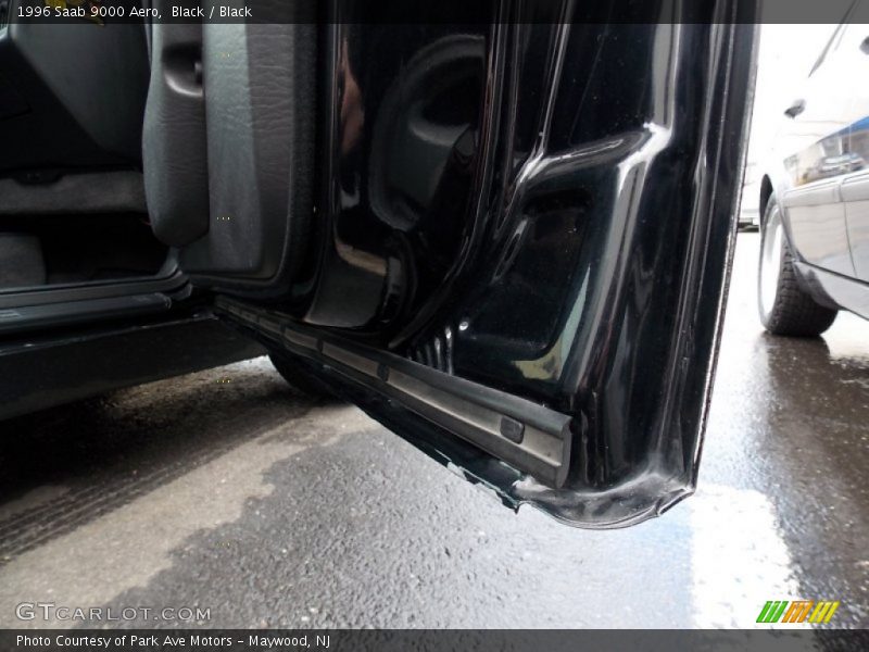 Black / Black 1996 Saab 9000 Aero