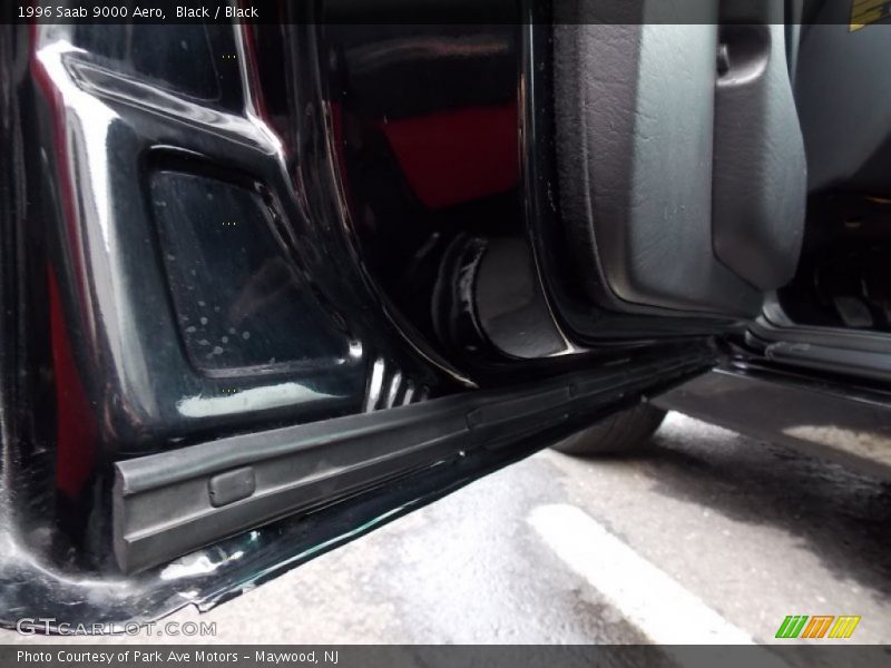 Black / Black 1996 Saab 9000 Aero