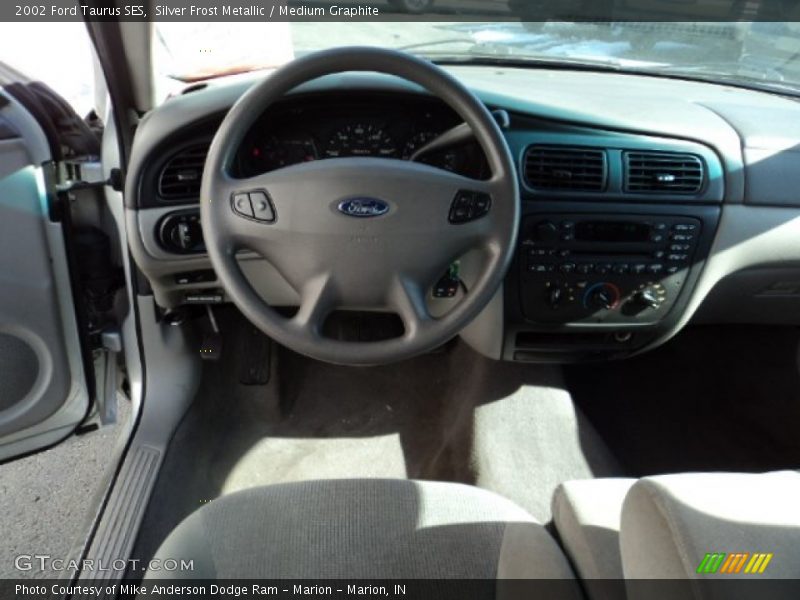 Silver Frost Metallic / Medium Graphite 2002 Ford Taurus SES