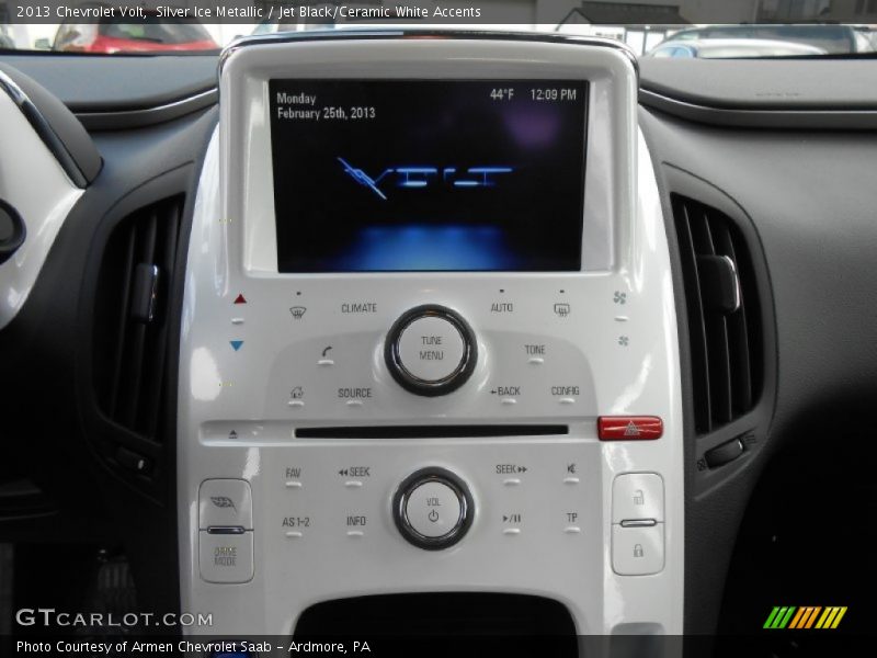 Silver Ice Metallic / Jet Black/Ceramic White Accents 2013 Chevrolet Volt