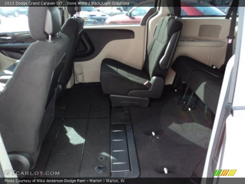Stone White / Black/Light Graystone 2013 Dodge Grand Caravan SXT