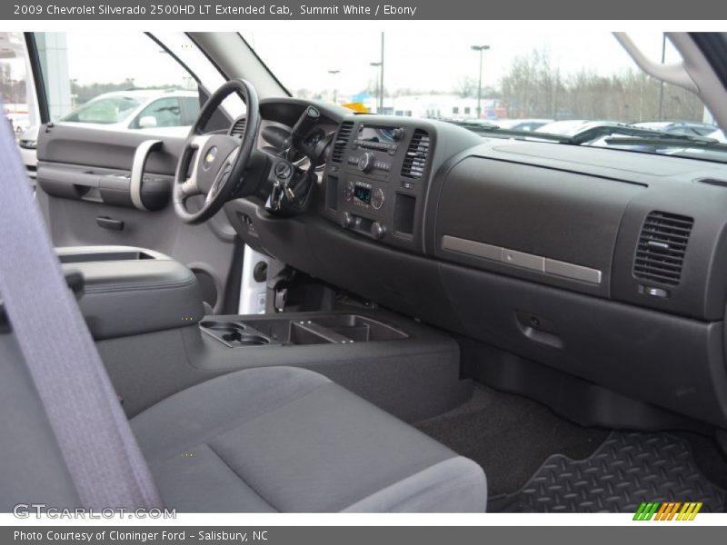 Summit White / Ebony 2009 Chevrolet Silverado 2500HD LT Extended Cab
