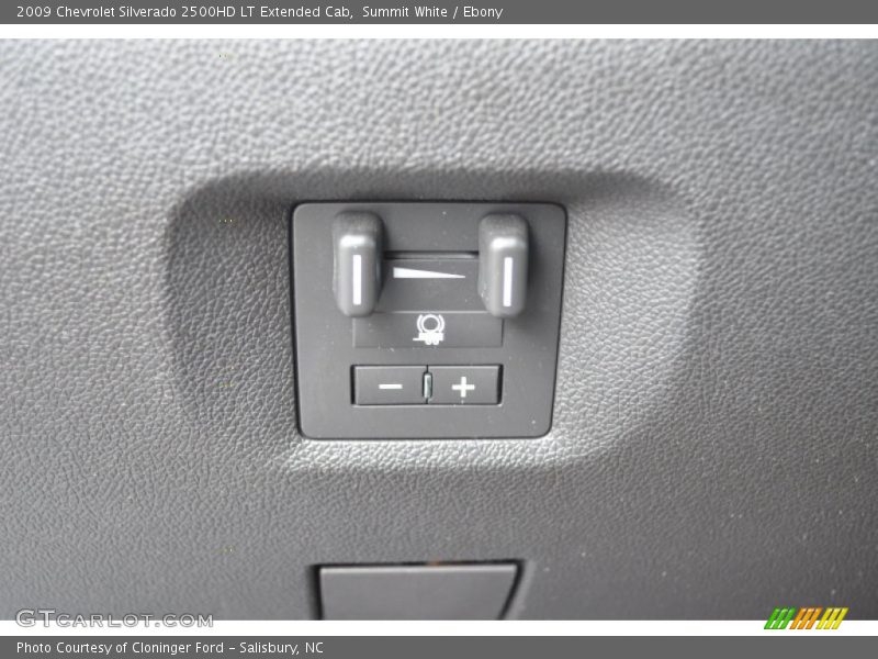 Summit White / Ebony 2009 Chevrolet Silverado 2500HD LT Extended Cab